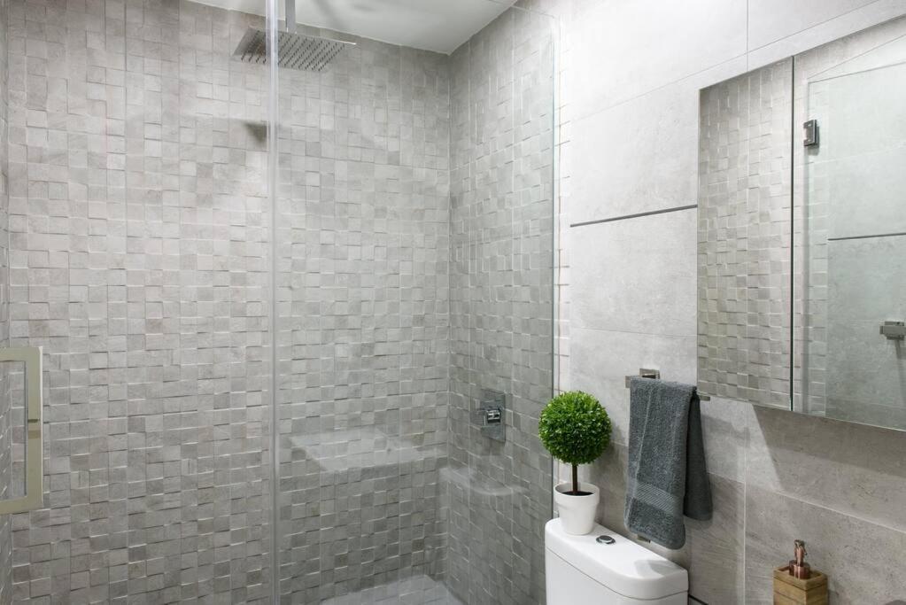 Appartamento 75-2b Prime Upper East Brand New 1br W D Elev